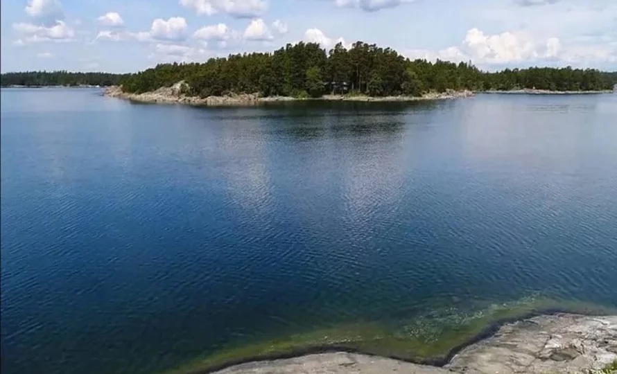 You are currently viewing महिला मात्र बस्ने अनौठो टापु, जहाँ पुरुषलाई जान बन्देज छ