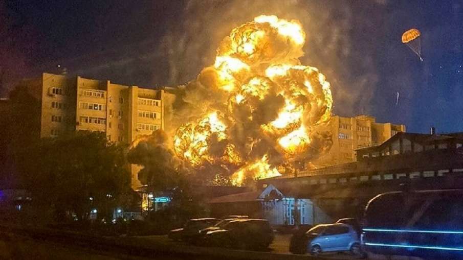 You are currently viewing युद्ध फेरि भड्कियो रूसले फेरि युक्रेनको शान्त क्षेत्रहरूमा गर्यो मिसाइल प्रहार