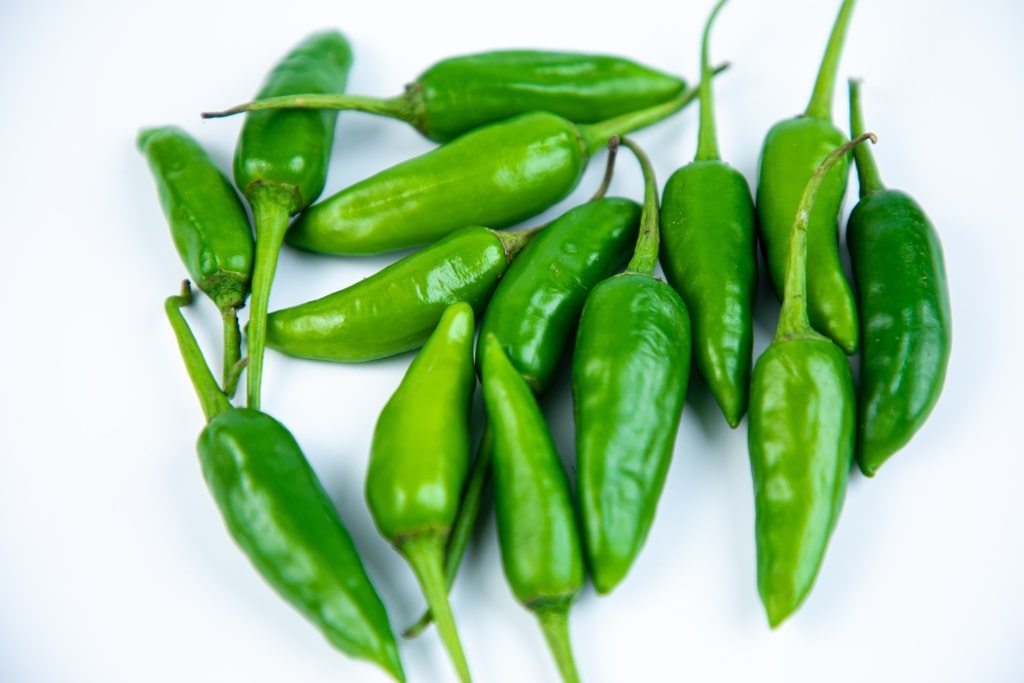 You are currently viewing जान्नुहोस् हरियो खुर्सानी खानुको विशेष फाइदाहरु