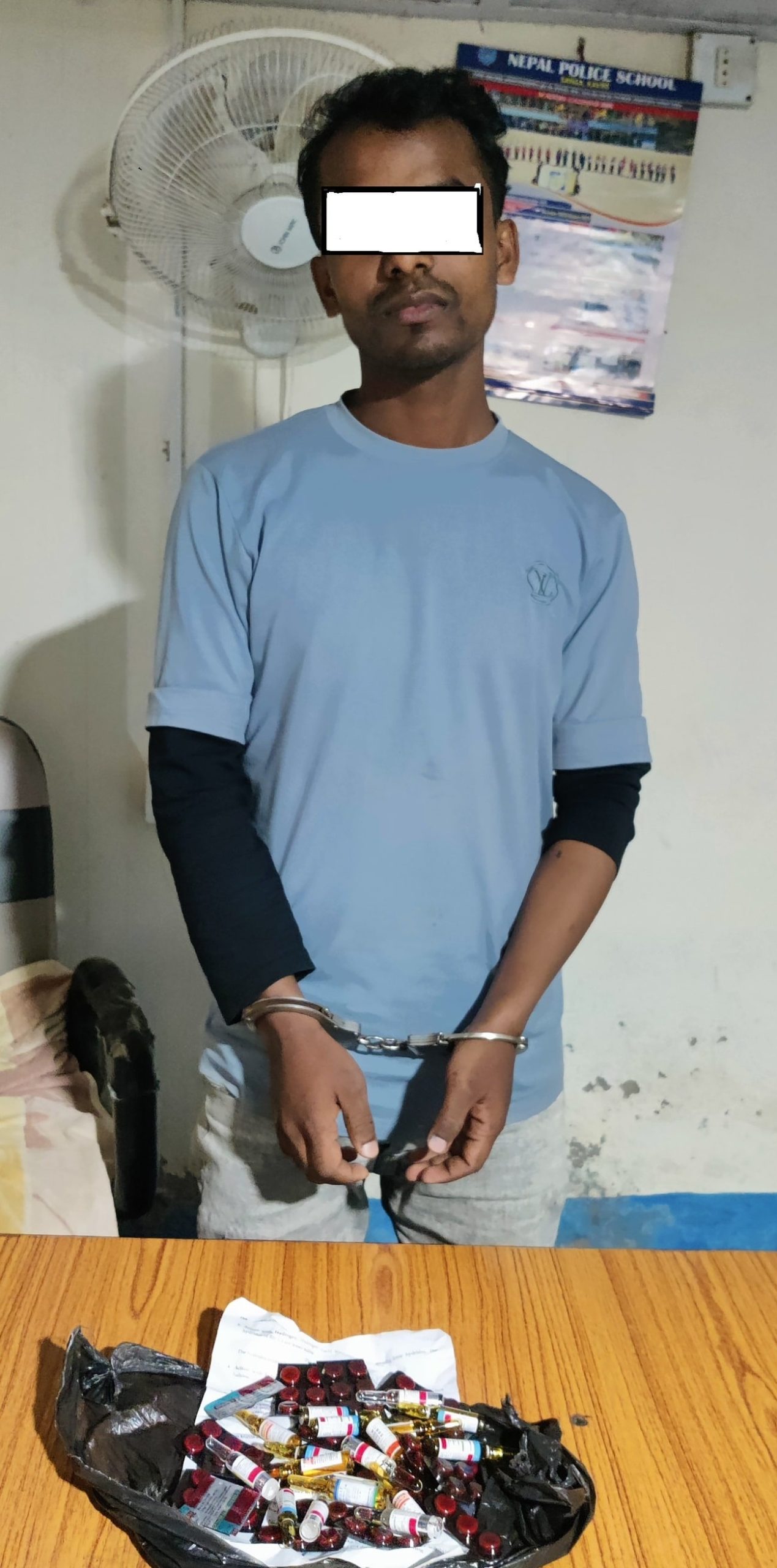 You are currently viewing राजनिवासको झोला भित्र लागूऔषध सहित १ जना पक्राउ