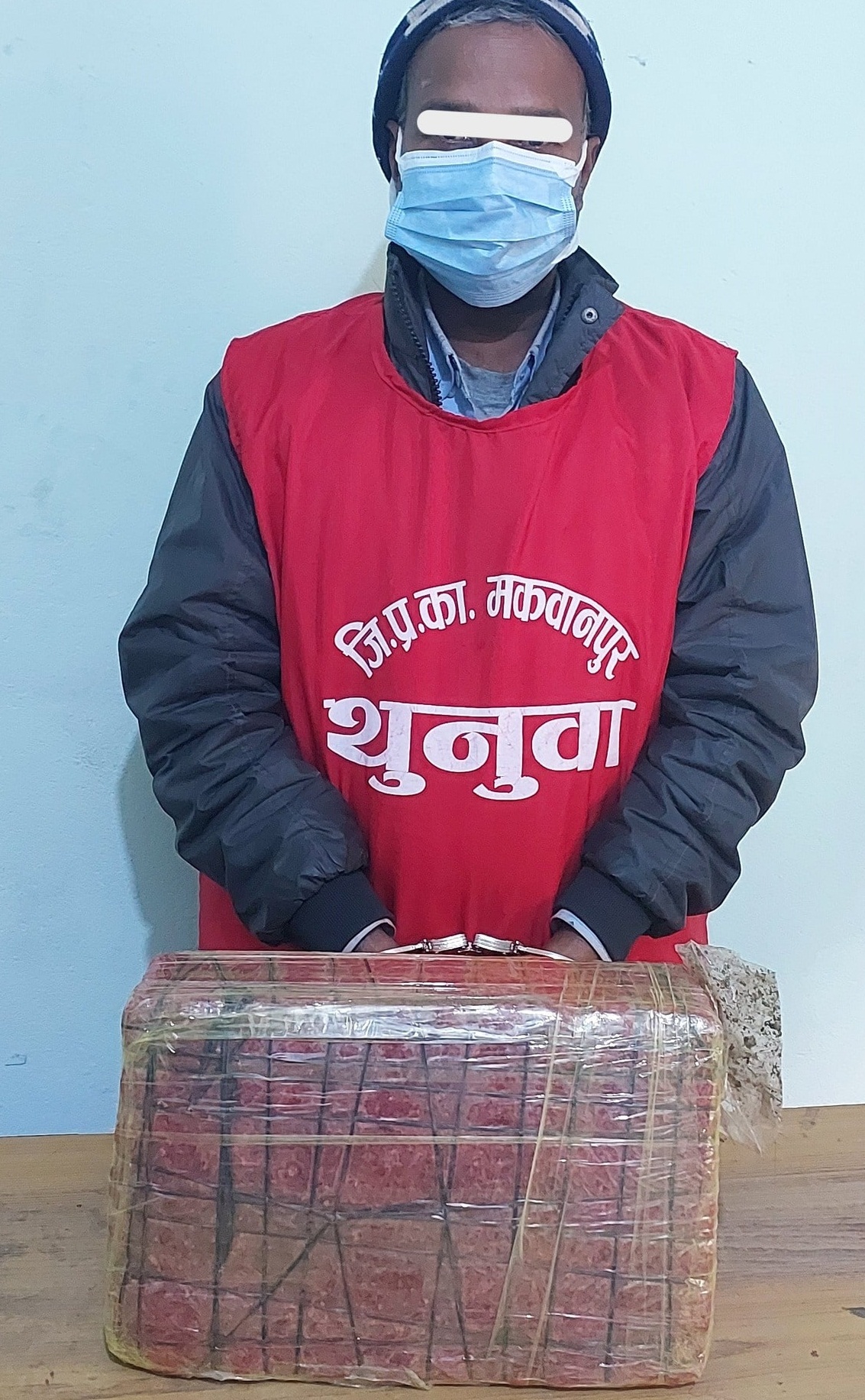 You are currently viewing ५ किलो भन्दा बढी गाँजा सहित राउत प्रहरीको नियन्त्रणमा