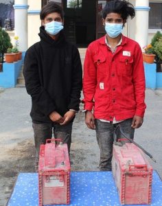 Read more about the article मन्दिरहरुबाट घण्टी र ब्याट्रीहरु चोरी गर्ने २ जना पक्राउ