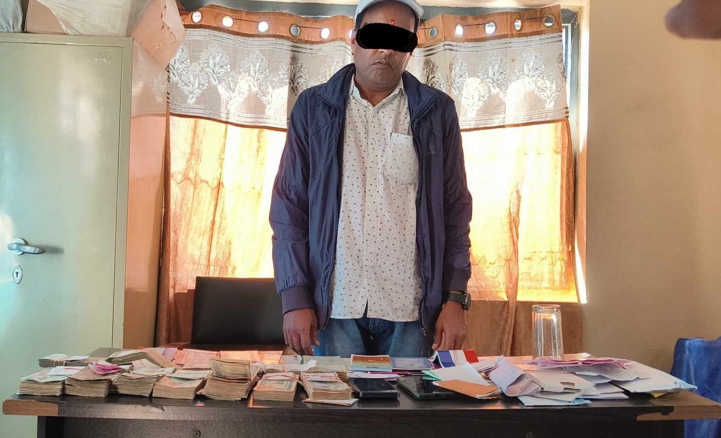 Read more about the article हुण्डी कारोबारमा सलंग्न कलवार बीरगंजबाट पक्राउ