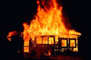 Read more about the article वीरगञ्जको अलौमा सात घर जले, ५४ लाखको क्षति